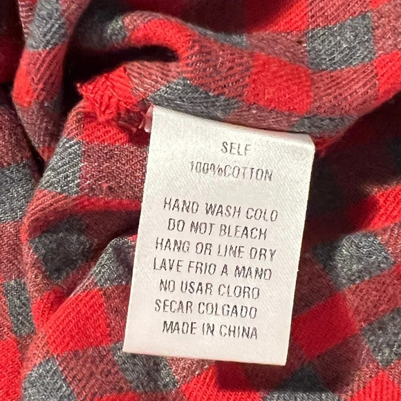 Easel of Los Angeles, S, oversized red and gray check roll tab, 3/4 sleeve - Picture 7 of 8